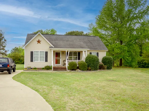 21 Birchwood Cir, Coats, NC 27521