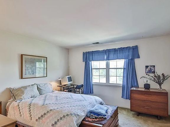 5th image of 7806 36th Ave #A
