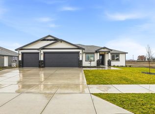 10519 Atlantic Dr, Pasco, WA 99301