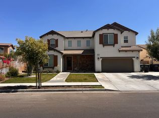 1821 W Corvina Ave, Visalia, CA 93291