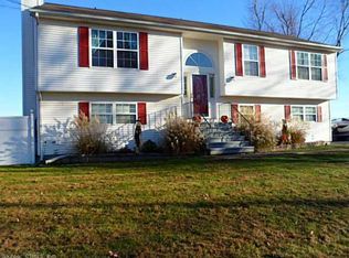 3 Old County Hwy, East Granby, CT 06026