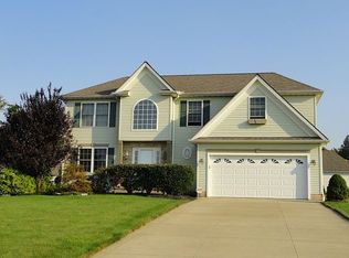 4796 Litchfield Dr, Richmond Heights, OH 44143