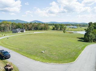 91 Whitson Ln, Crossville, TN 38572