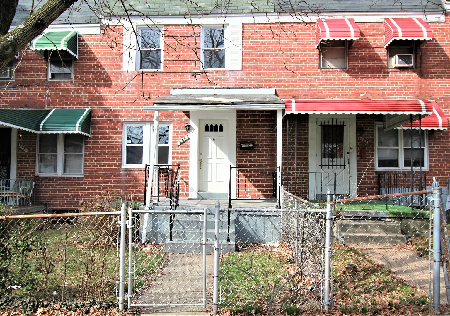 Must See Renovated 2 Bd House - Accepting Vouchers — Photo 1