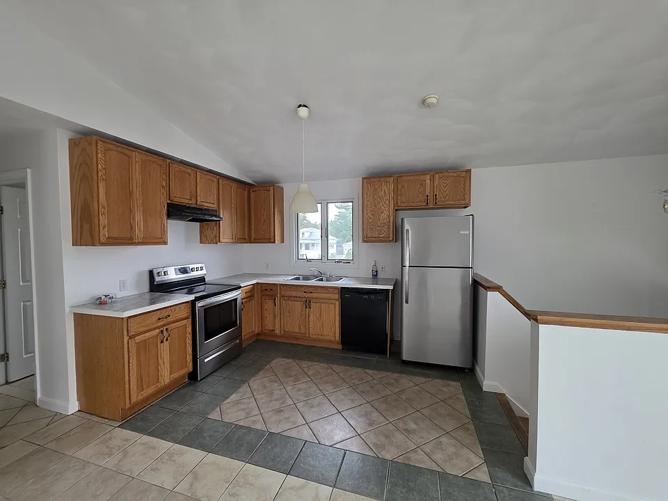15 Sawyer St