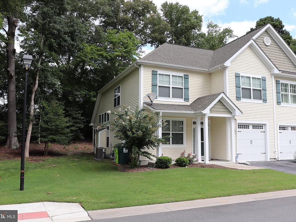 1st image of 29197 Shady Creek Ln #40