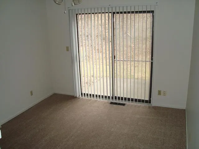 2930 Treeside St NW — Photo 4