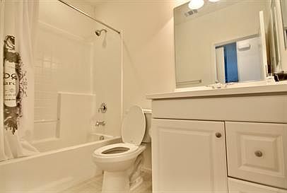 1st image of 950 N Chaparral Ln #1