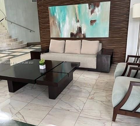 4th image of 19333 Collins Ave APT 509