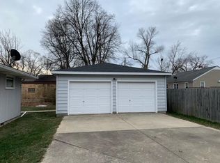 103 W King St, Sullivan, IL 61951