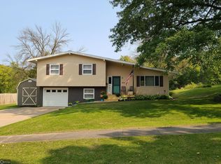 919 Mikels Dr, Centerville, IA 52544