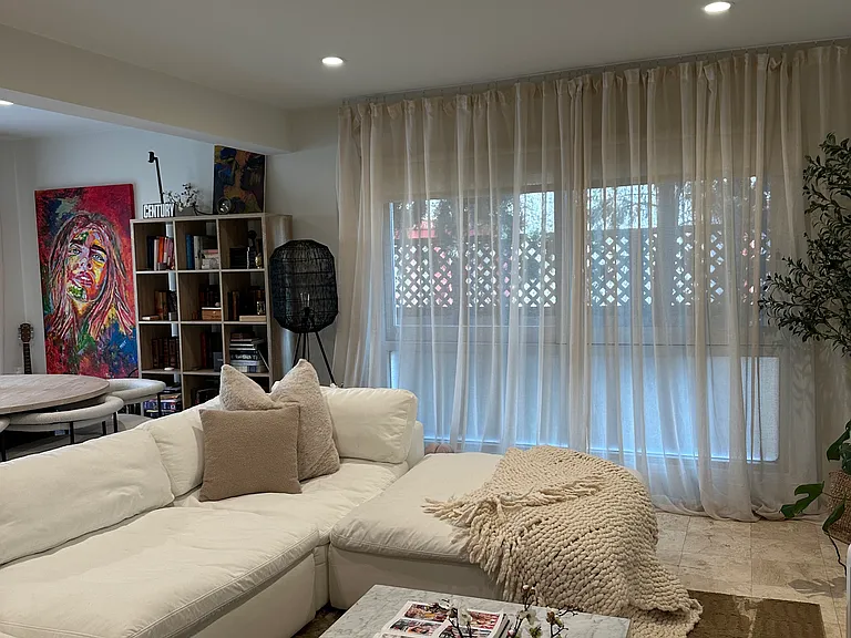 212 S Hamilton Dr #2 — Photo 3