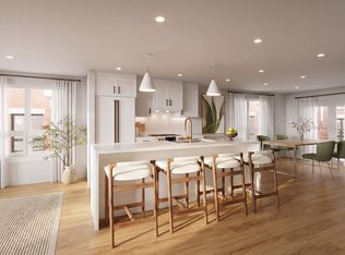 8 Sumner Pl #6, Boston, MA 02128