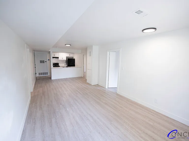 Lofts on 5th — Photo 10