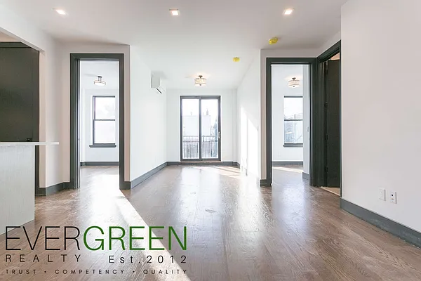 Rented by Evergreen Apartments BK | media 11