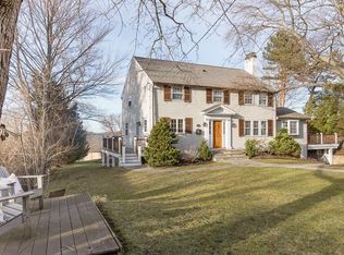 21 Cottage St, Hingham, MA 02043