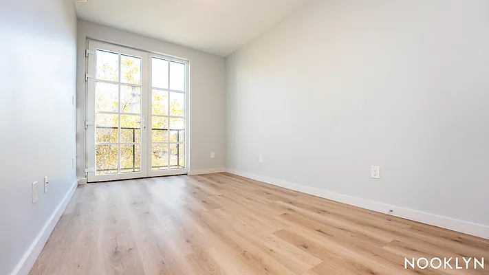 Rented by Nooklyn NYC LLC | media 82