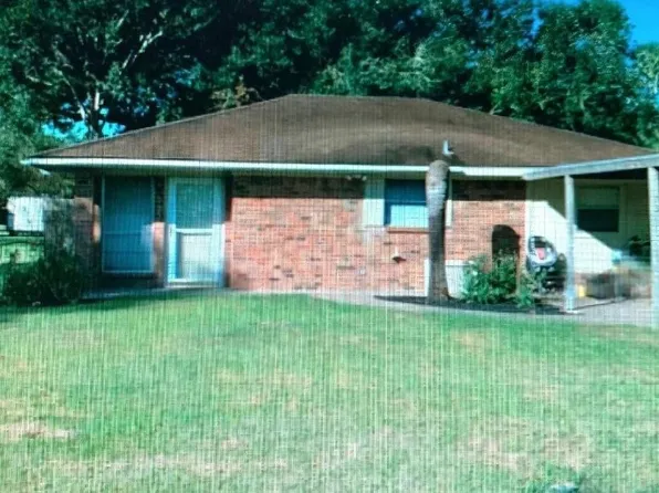 407 Avenue C, Markham, TX 77456