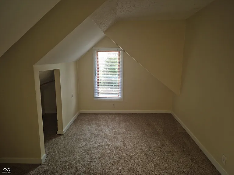 328 N Elder Ave — Photo 17