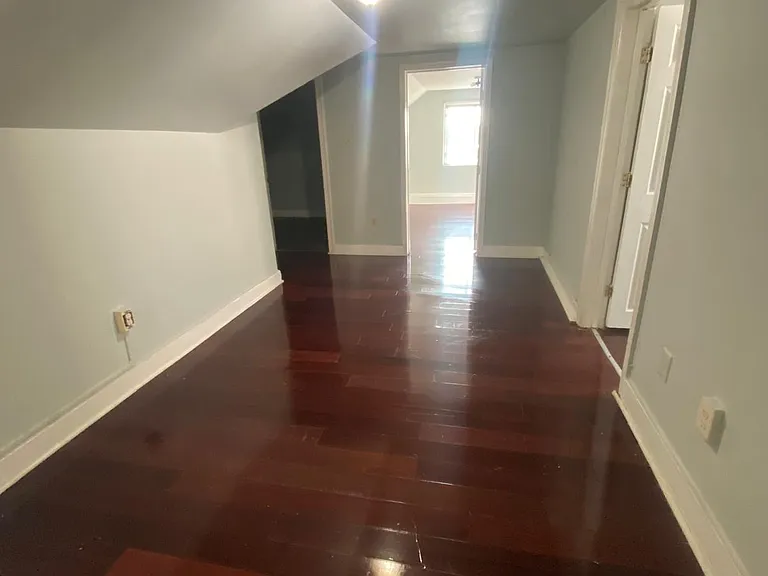 1132 Wolf St #4 — Photo 6