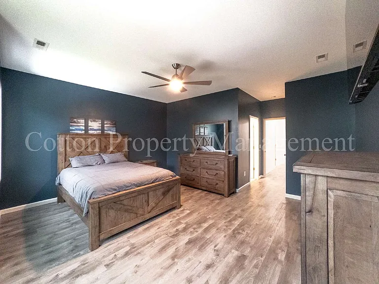 2709 Worth Dr — Photo 18