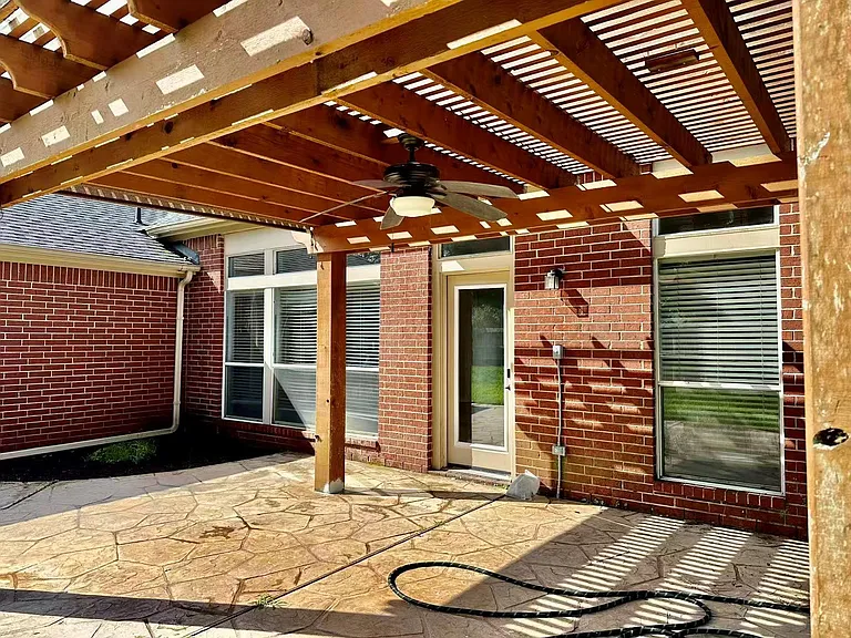 3131 Valley Ct — Photo 28