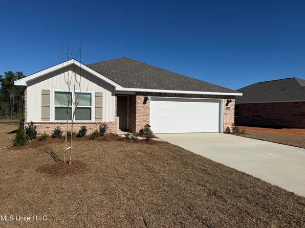 17488 E Sycamore St, Gulfport, MS 39503