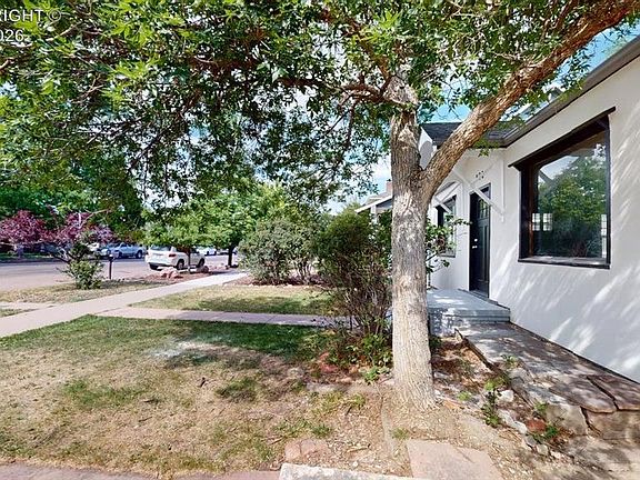 4th image of 806 Greenwood Ave