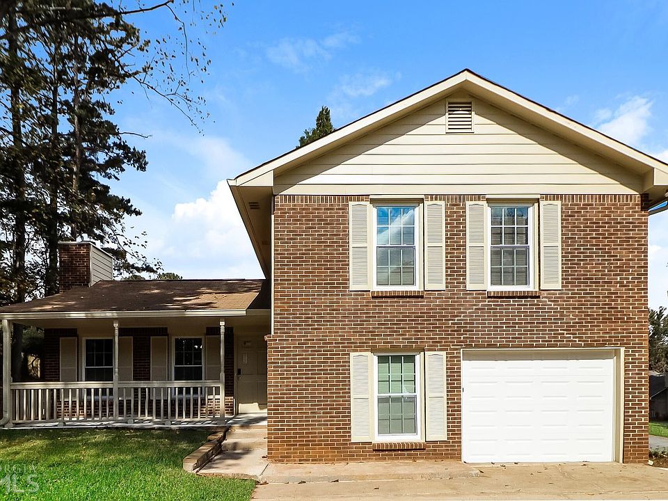 1st image of 32 Hi Jinx Dr
