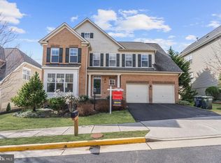 8557 Mazzello Pl, Springfield, VA 22153
