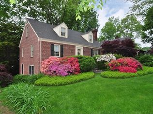 128 Glendale Rd, Scarsdale, NY 10583