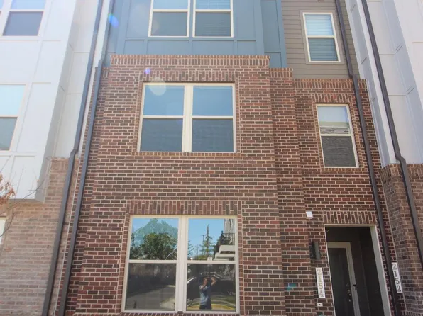 2154 Glacier Rd #67, Herndon, VA 20170