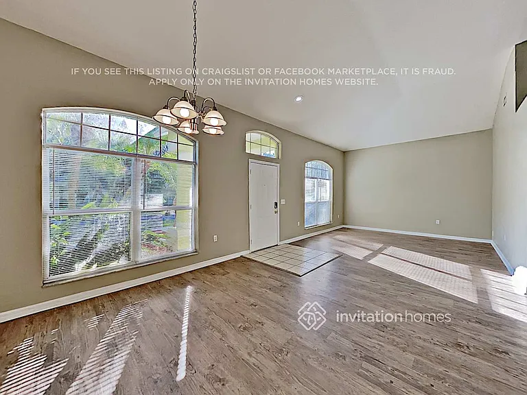 2910 Folklore Dr — Photo 8