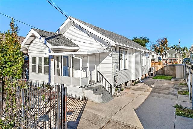 1st image of 2631 General Taylor St
