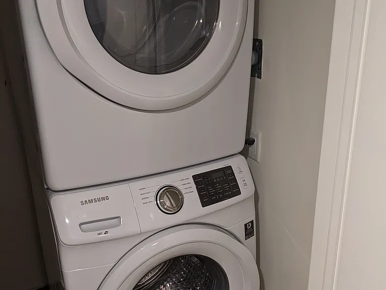 2441 Greenwich Dr #51 — Photo 2