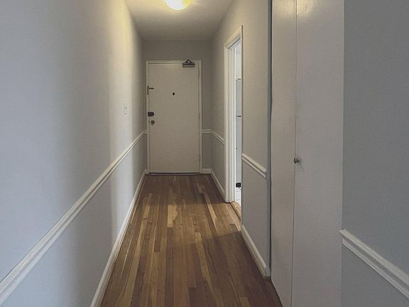 5th image of 10501 Montrose Ave APT 203