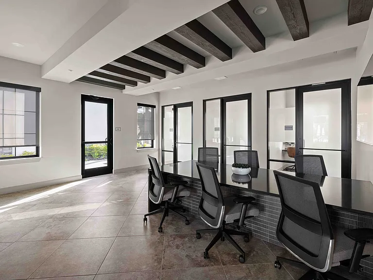 Terrassa Luxury Apartments — Photo 81