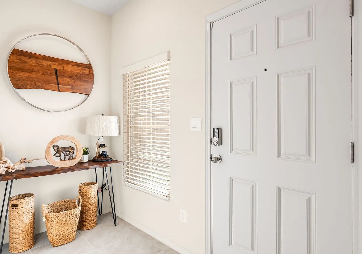 Coming Soon Available For November 2026 2025 Home Mountain Views Primary Suite Downstairs — Photo 4