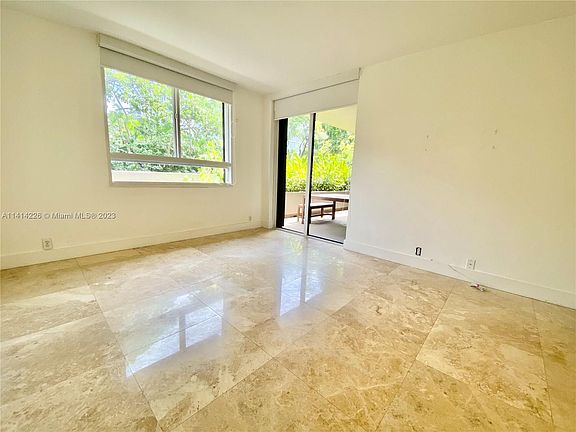 4th image of 141 Crandon Blvd APT 133