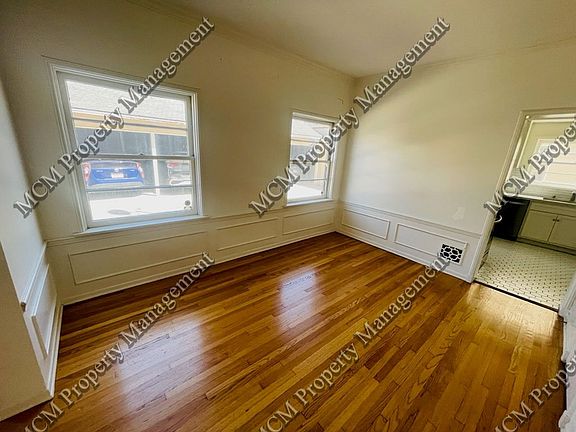 3rd image of 332-342 N Sycamore Ave #336
