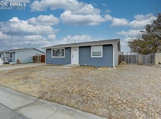260 Dahlia St, Bennett, CO 80102