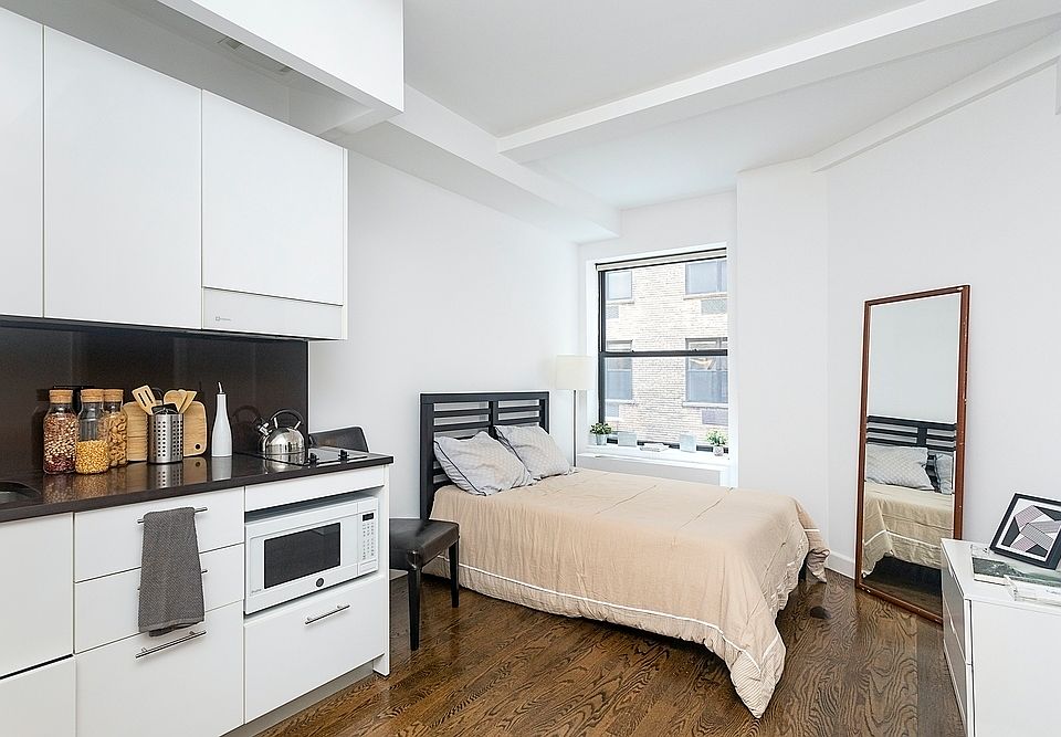 1st image of 212 W 91st St APT 333