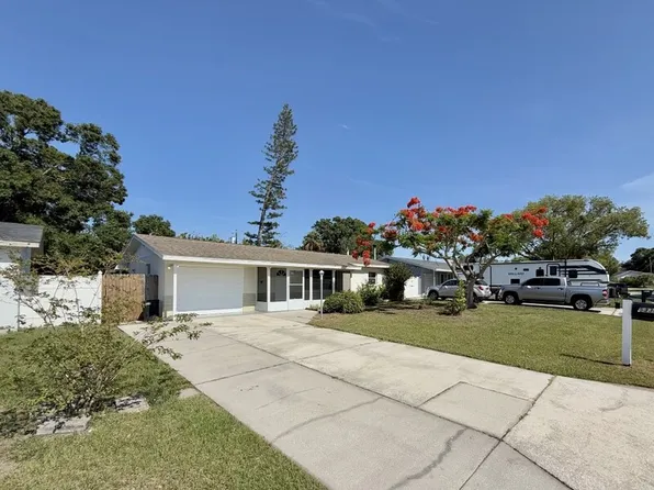 5333 63rd St N, Saint Petersburg, FL 33709