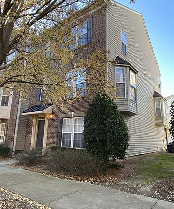 2nd image of 2319 Bonner Bridge Ct