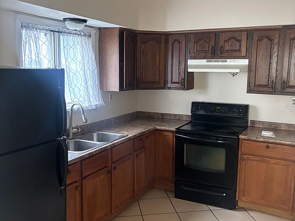 5th image of 11 N Genesee St APT 1