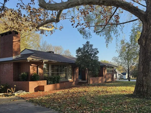 3256 Circle Dr, Hopkinsville, KY 42240