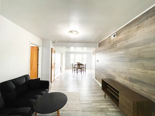 5735 Hobart St, Pittsburgh, PA