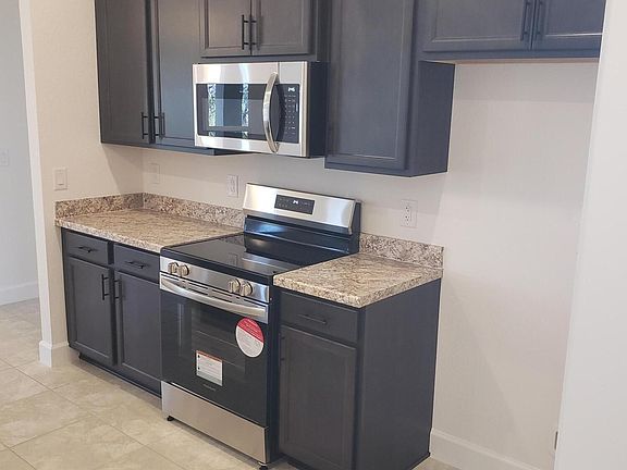 5th image of 10265 Jordan St