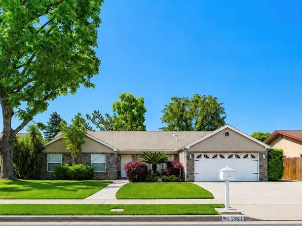 1363 E Carmelo Avenue, Tulare, CA 93274