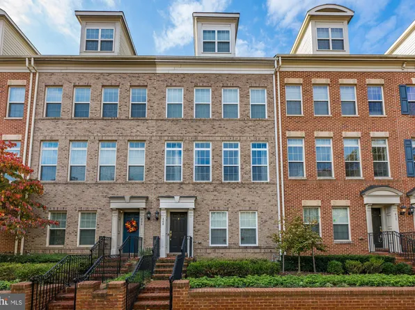 408 N George Mason Dr, Arlington, VA 22203